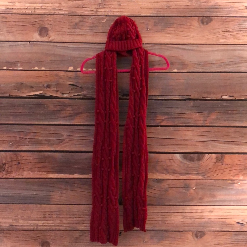 Gap Matching Red Beanie & Scarf